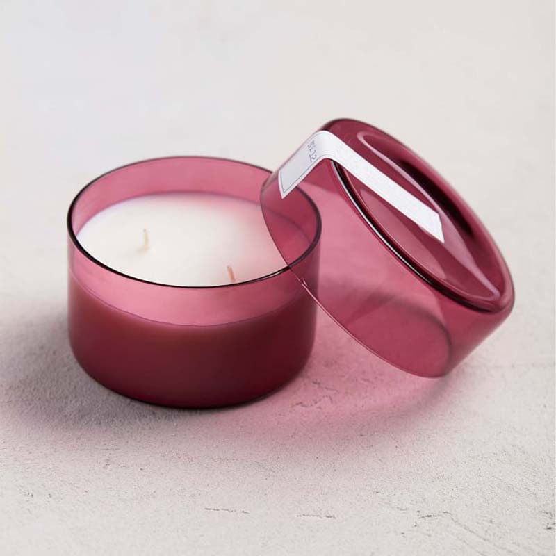 شمع‌های قوطی عطری با برچسب خصوصی کوچک و لوکس