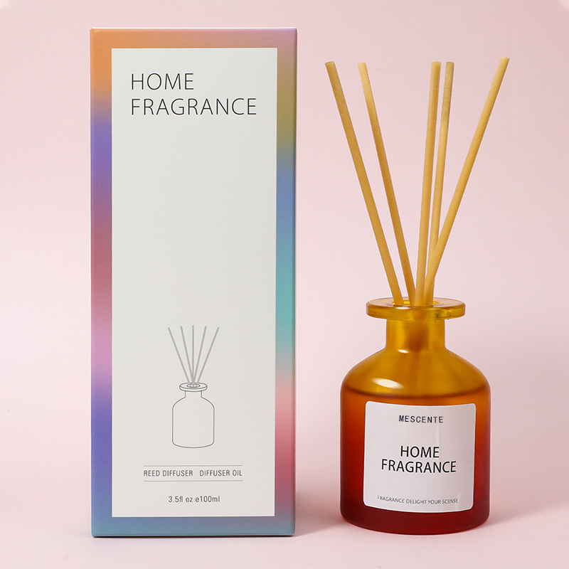 فروش عمده بطری شیشه ای به فرد عطر گلهای پرکننده روغن نی با جعبه های بسته بندی ست هدیه