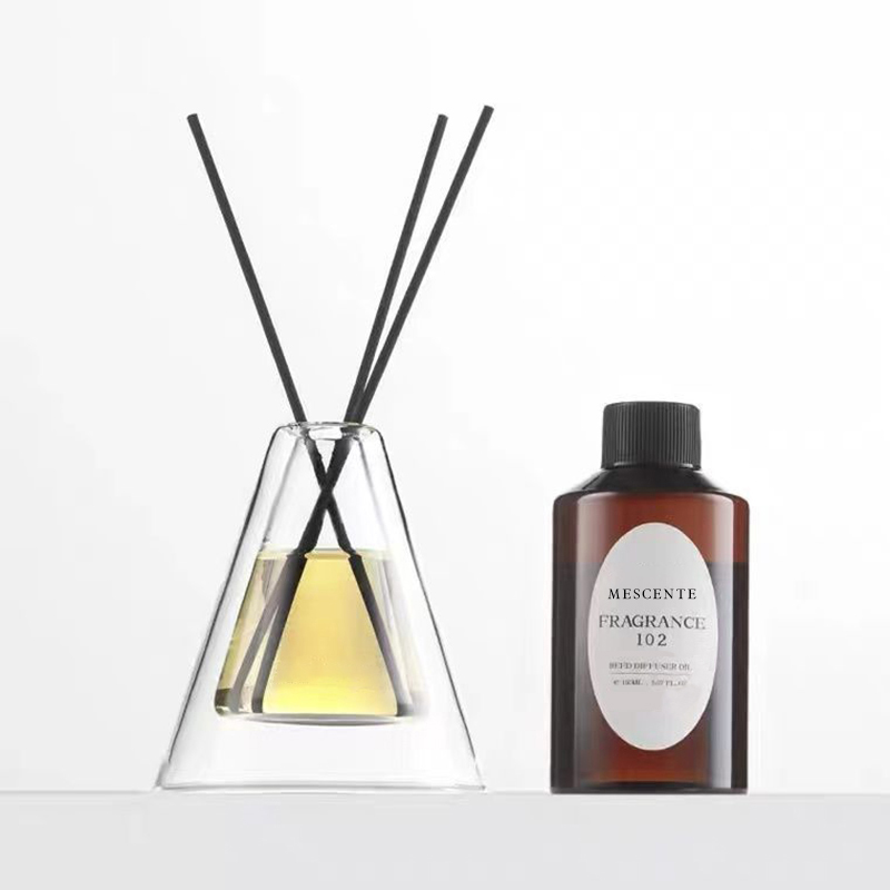 بطری شیشه ای به فرد سفارشی بزرگ Hex Essenza با رایحه سفید مات علاوه بر عطر رید دیفیوزر خانگی، پخش کننده نی کریسمس
