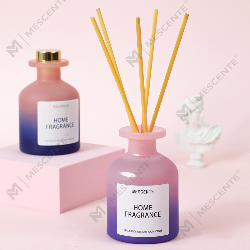 عمده فروشی منحصر به فرد بطری شیشه ای عطر گل های پر کننده روغن نی با جعبه های بسته بندی ست هدیه