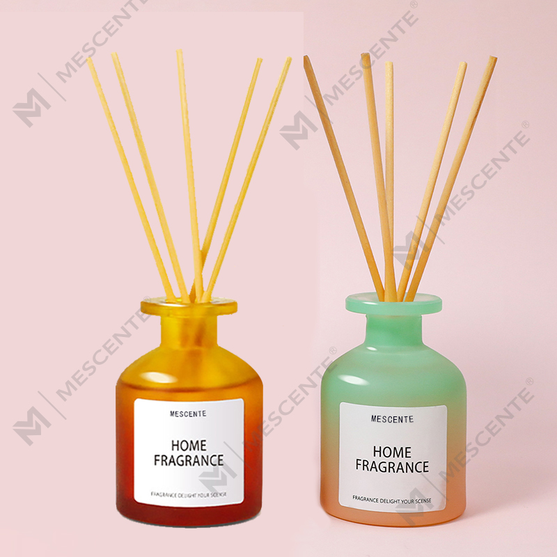 عمده فروشی منحصر به فرد بطری شیشه ای عطر گل های پر کننده روغن نی با جعبه های بسته بندی ست هدیه