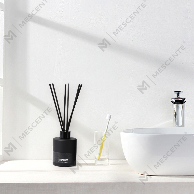 M&Scent عمده فروشی لیبل خصوصی لوکس گل زینتی استیک فیبر نی دیفیوزر با درب