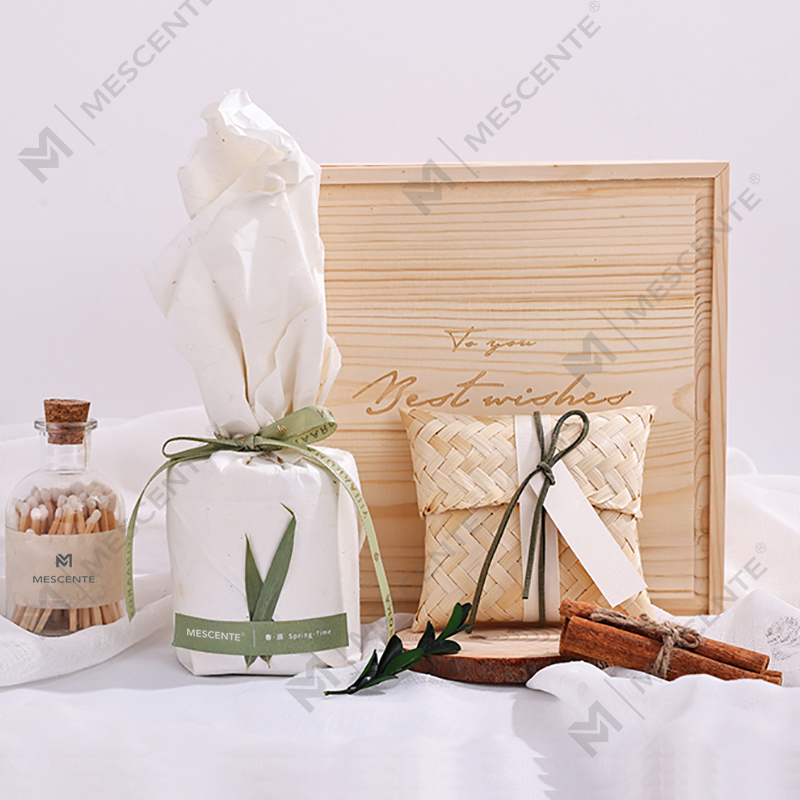 برچسب خصوصی شمع نگهدارنده چوب لوکس M&Scent با جعبه معطر