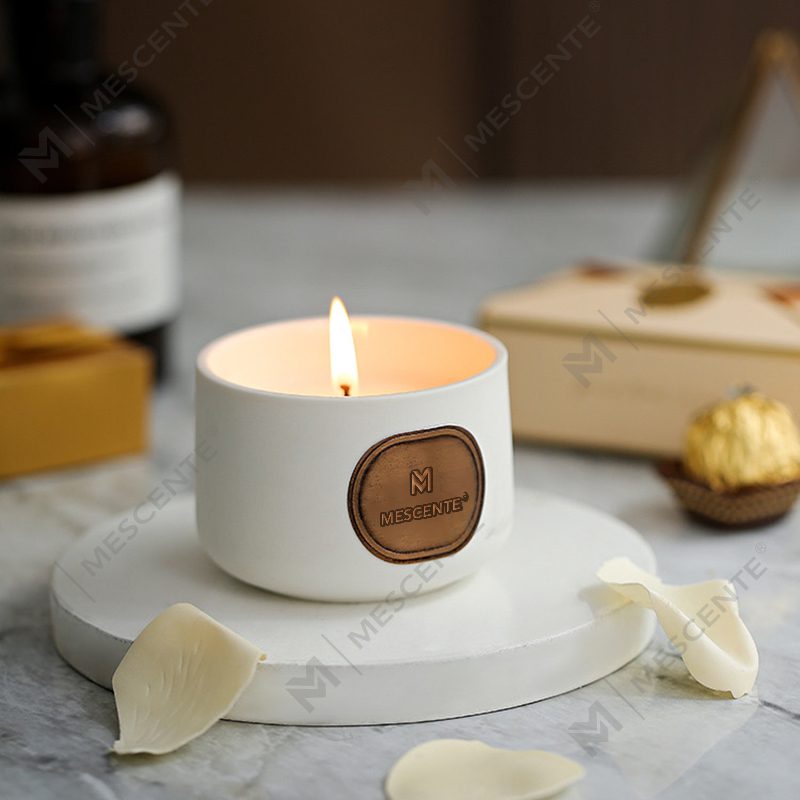مجموعه های کادویی شمع موم نارگیل معطر سفارشی سرامیکی با برچسب خصوصی M&Scent