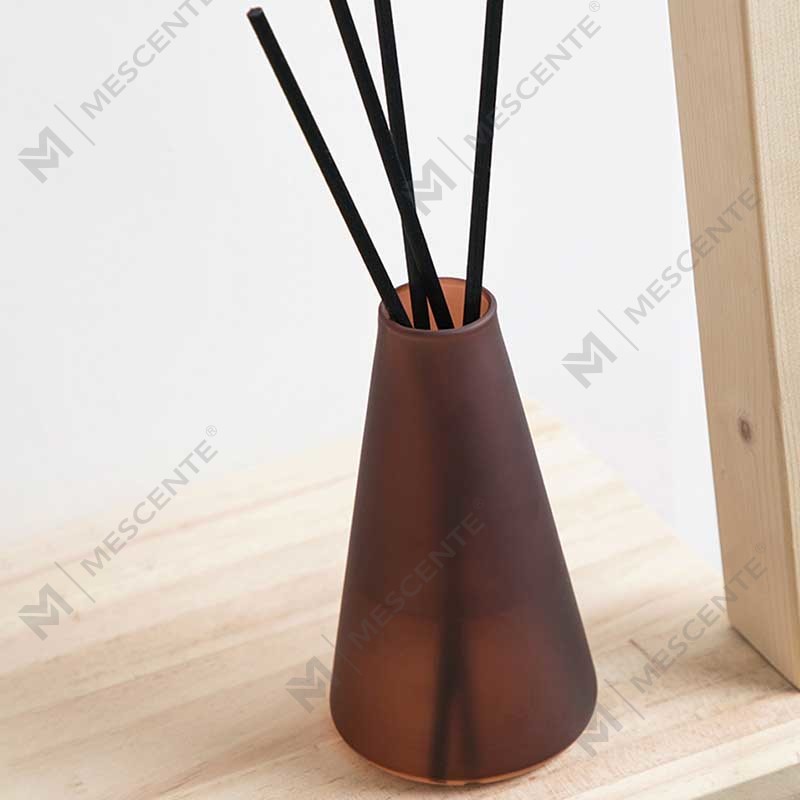 بسته بندی بسته بندی جعبه های لوکس OEM 200 میلی لیتری چوب خیزران خانه عطر عطر نی دیفیوزر ست هدیه
