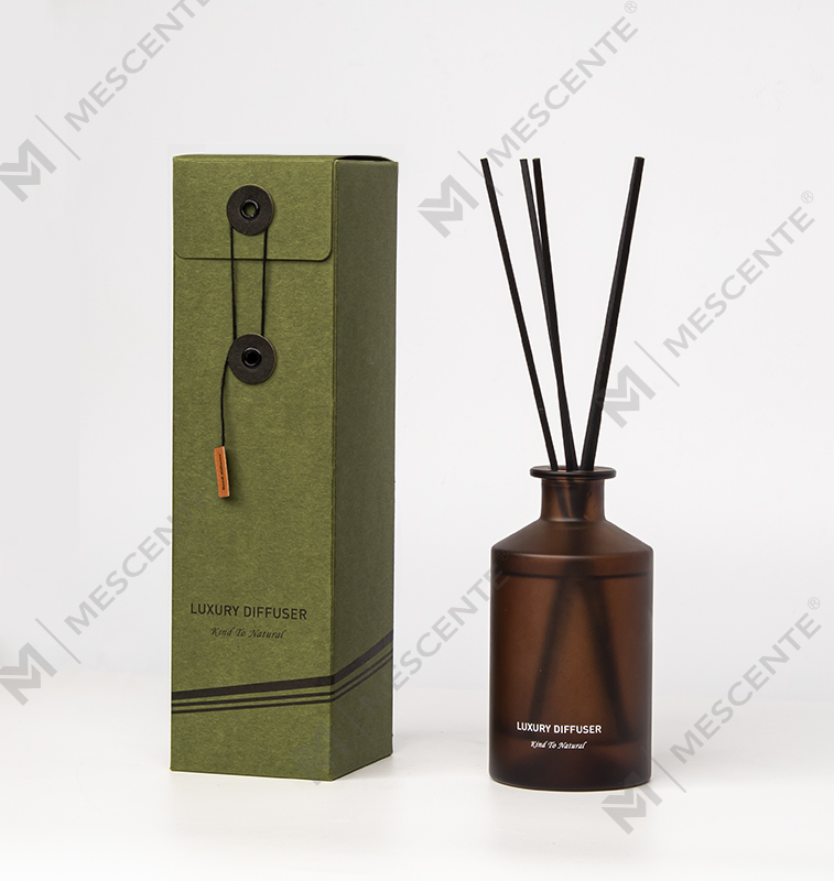 پخش کننده رید اسانس خانگی بطری شیشه ای مات لوکس سفارشی M&Scent