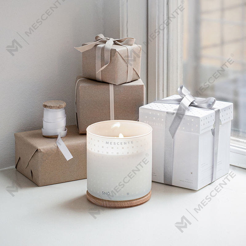 شمع‌های موم سویا معطر و تزئینی کریسمس دست‌ساز لوکس سفارشی M&Scent با جعبه هدیه