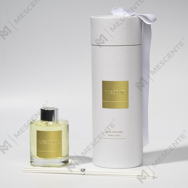 پخش کننده های عطر نی روشی شیک برای افزودن بوی تازه به خانه شما بدون خطر سوختن خانه شما
