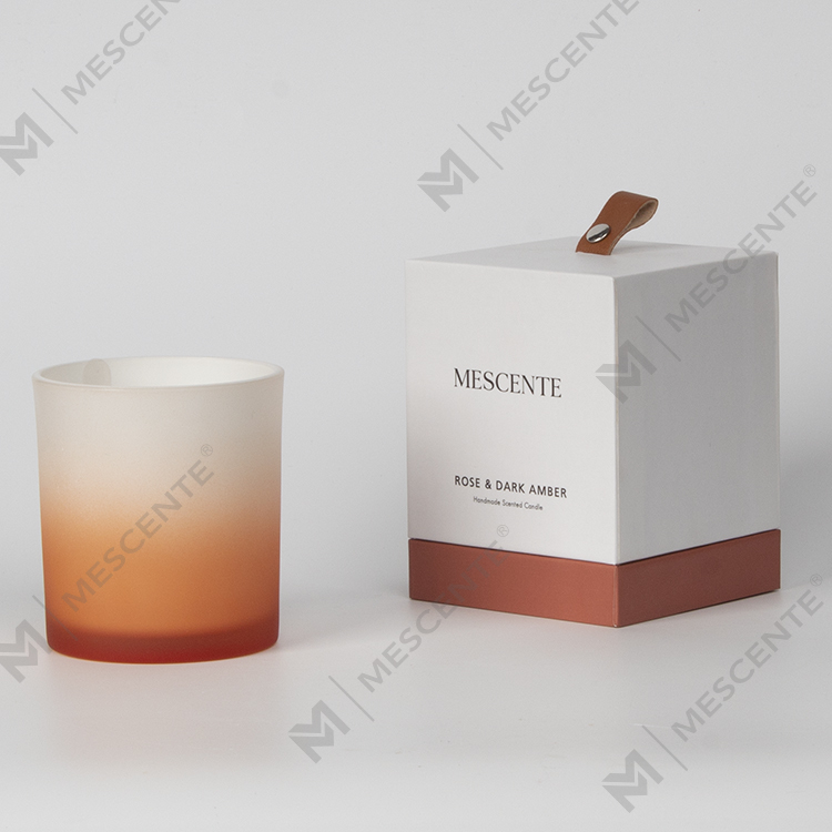 شمع سویا معطر بزرگ شیشه ای مات شیب دار