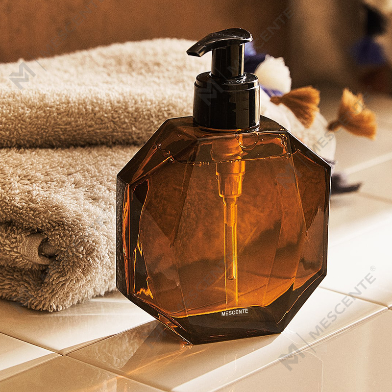 اسپری اتاق روغن ضروری با برچسب خصوصی با جعبه M&scent اتاق لوکس سفارشی و خوشبو کننده هوا کتانی بطری شیشه ای، مایع جعبه رنگی