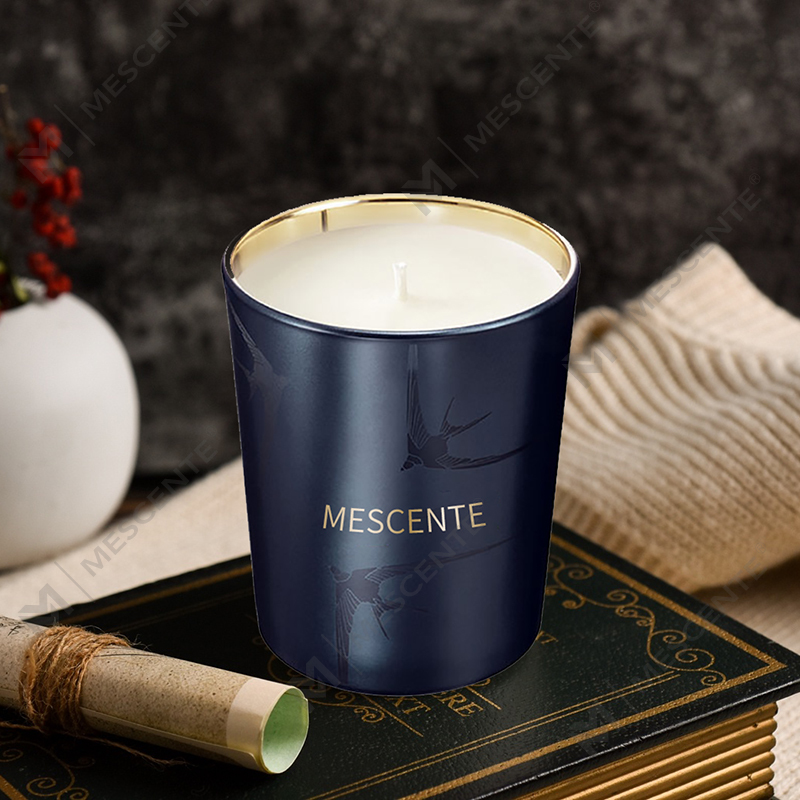 شمع معطر وانیلی پایه دار شیشه ای لوکس دست ساز M&Scent با کریستال