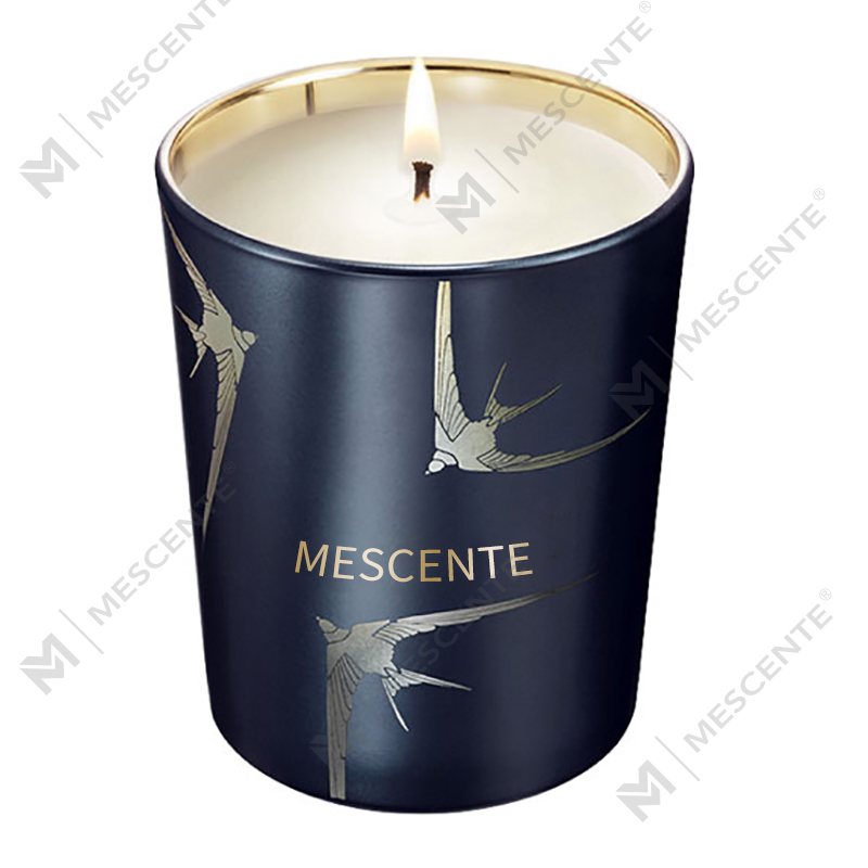 شمع معطر وانیلی پایه دار شیشه ای لوکس دست ساز M&Scent با کریستال