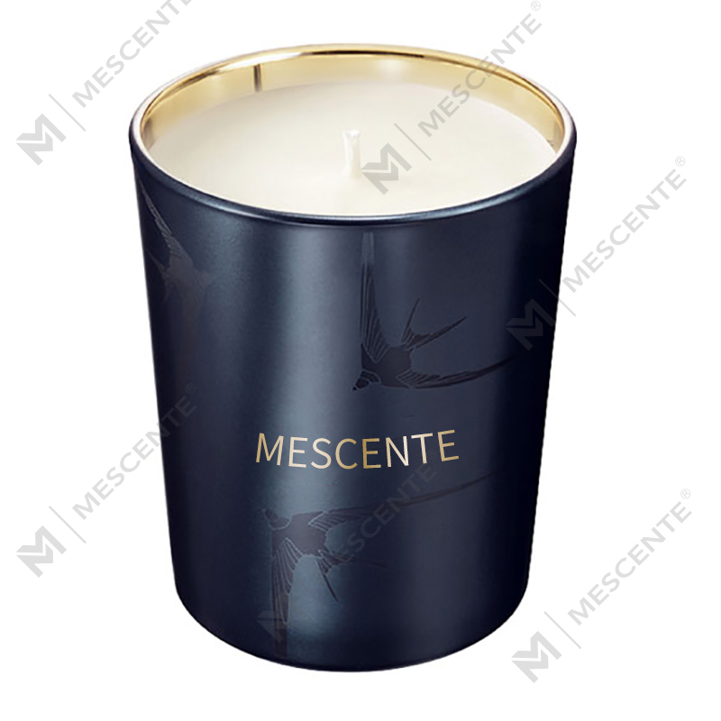 شمع معطر وانیلی پایه دار شیشه ای لوکس دست ساز M&Scent با کریستال